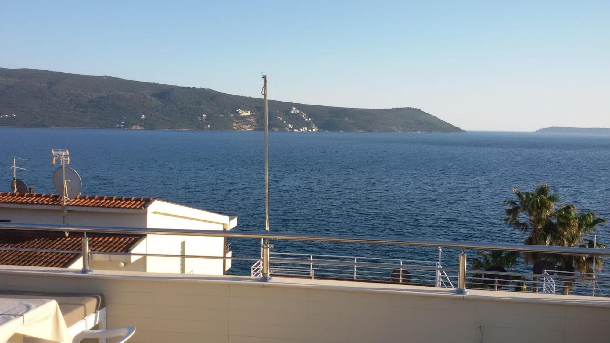 Sea View Apartments Herceg Novi Kamer foto